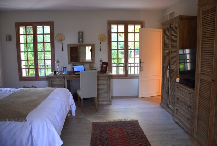 MAS PROVENCAL : CHAMBRE